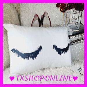 { Dormify } eyelash pillow NWT